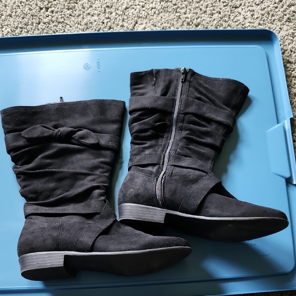 Moving Comfort Black Ankle Booties with Side Zipper